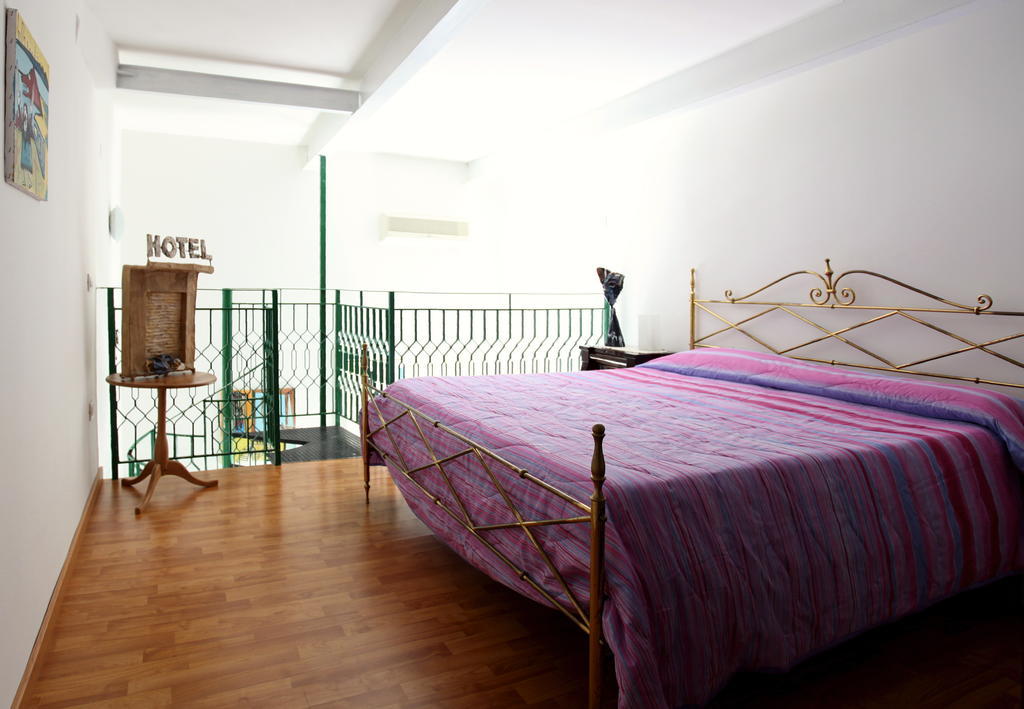 Bed and Breakfast Dormidame Neapel Zimmer foto